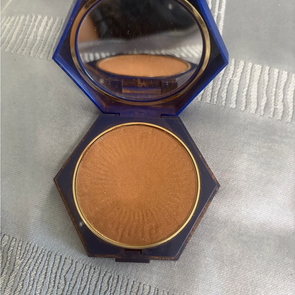 Dior Radiant Bronze Hexagonal Compact